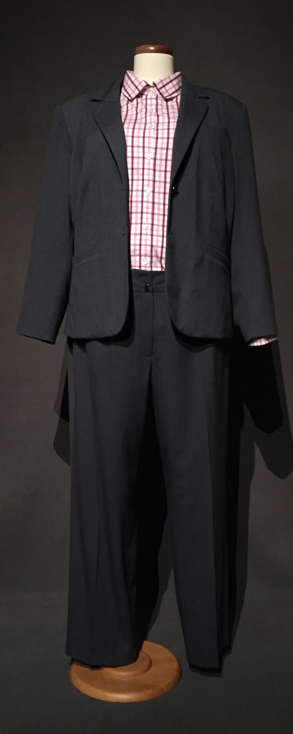 Suits you, madam! The clothes designed for butch lesbians, Women's suits