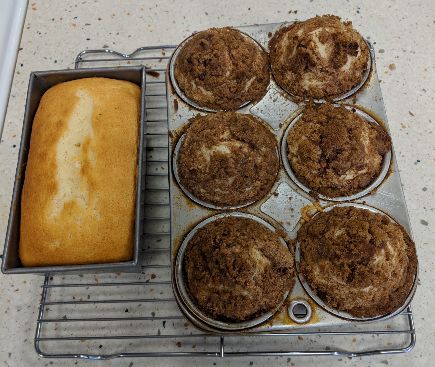 Muffins and cake